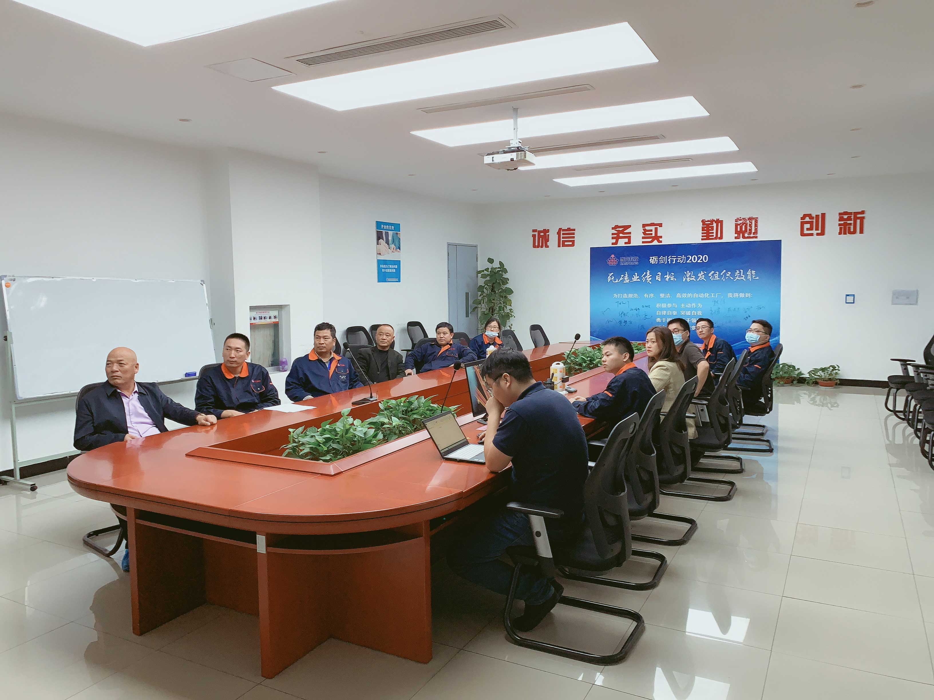 18b5226ef9bd49f18acc80919af0ec6d.jpg 18b5226ef9bd49f18acc80919af0ec6d.jpg