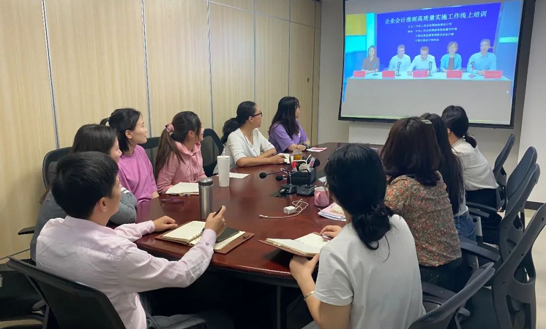 c41c77abf6304b30807b3bf2acca9835.jpg c41c77abf6304b30807b3bf2acca9835.jpg